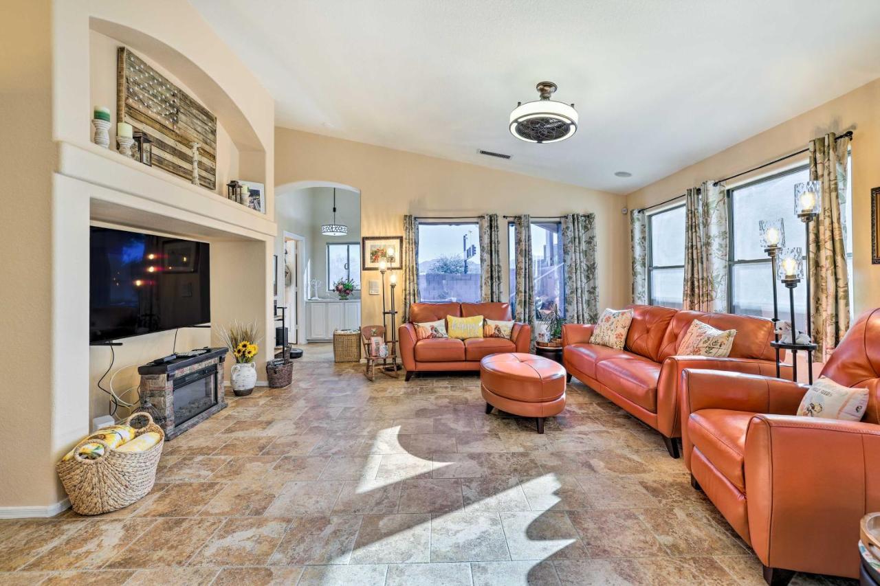 Goodyear Vacation Rental With Pool, Close To Hikes! Liberty 外观 照片