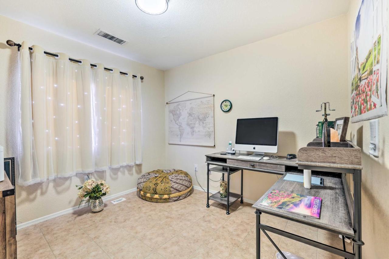 Goodyear Vacation Rental With Pool, Close To Hikes! Liberty 外观 照片